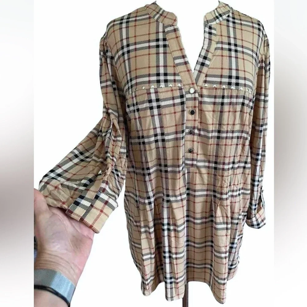 COCOMO 2X Beige Red Black Studded Plus Size 3/4 sleeve women’s Pintuck B… - Picture 4 of 10